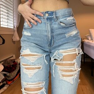 American Eagle Mom Jean